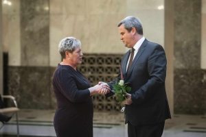 Horsa Róbertné könyvelő